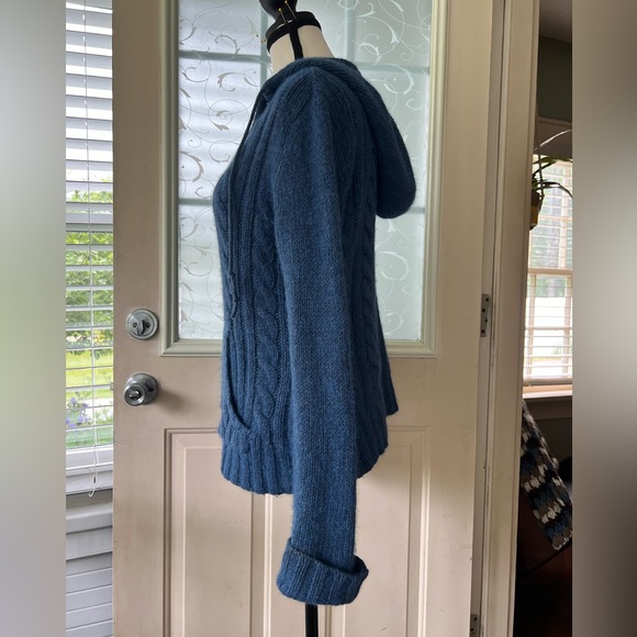 Lilu size large hooded pullover sweater. Nylon, Angora rabbit hair, and wool. - Picture 2 of 7